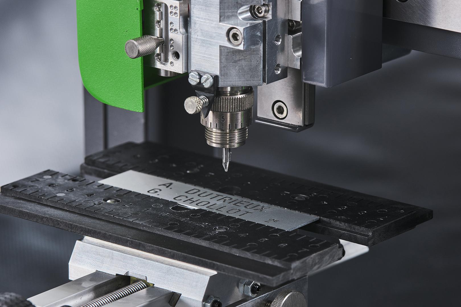 Engraver machine