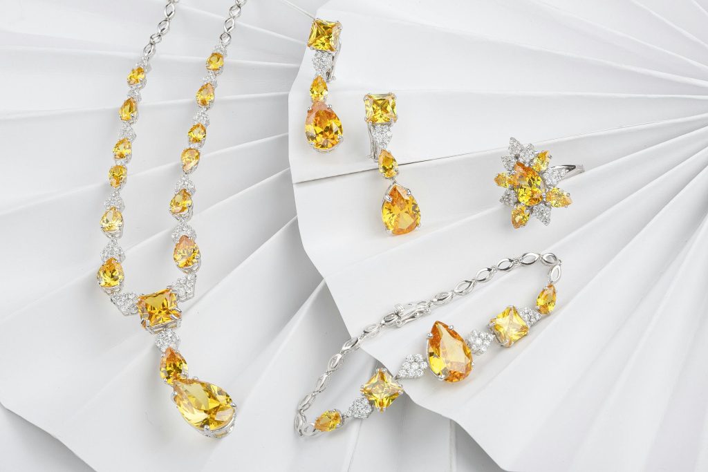 Gold Ragdoll necklace